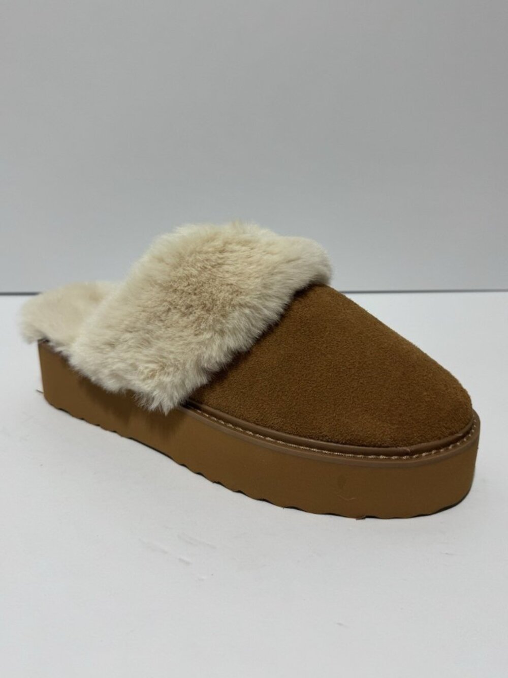 BCTEX Coll Womens Fuzzy Slippers Brown Size 8 M